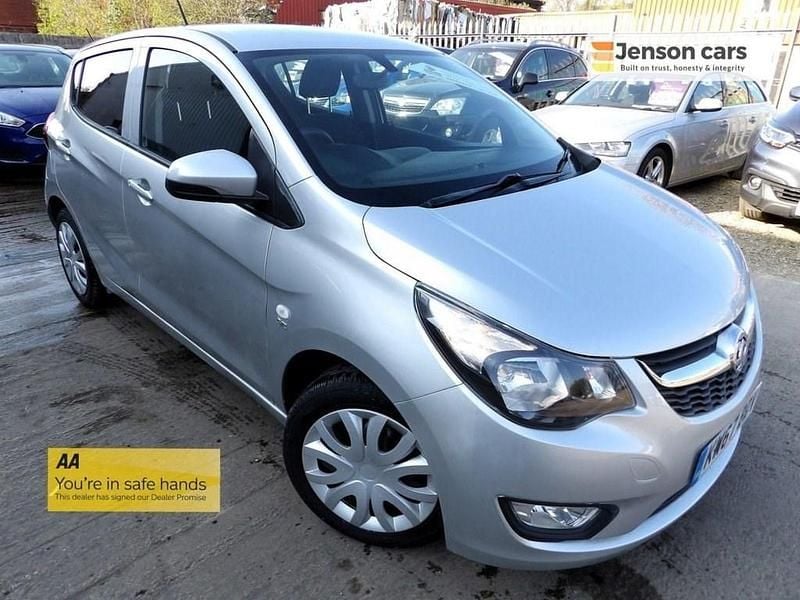 Silver Used 2017 Vauxhall Viva Hatchback | £4,290 (Good price) - Image 1/4