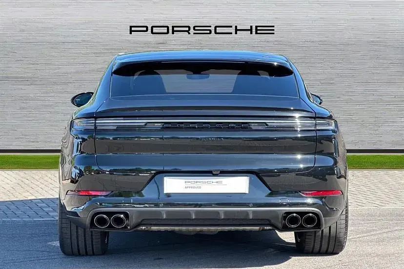 New Porsche Cayenne Black Edition 470 HP (345 kW) 2025 Black SUV