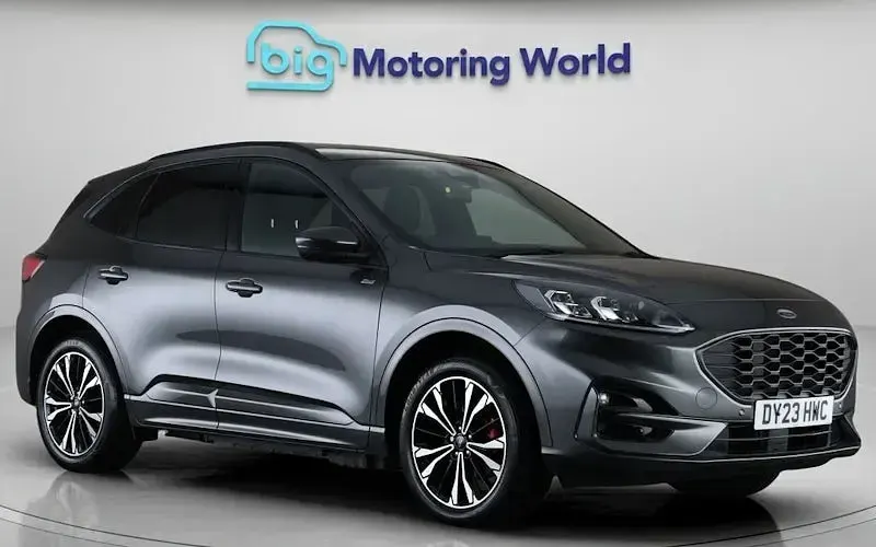 Używany Ford Kuga ST-Line X 225 KM (165 kW) 2023 SUV
