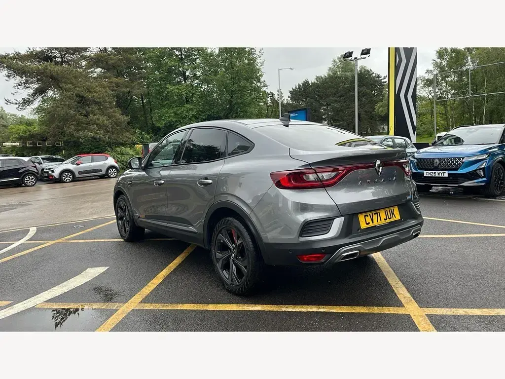 Begagnad Renault Arkana R.S. 142 HK (104 kW) 2021 Grön SUV