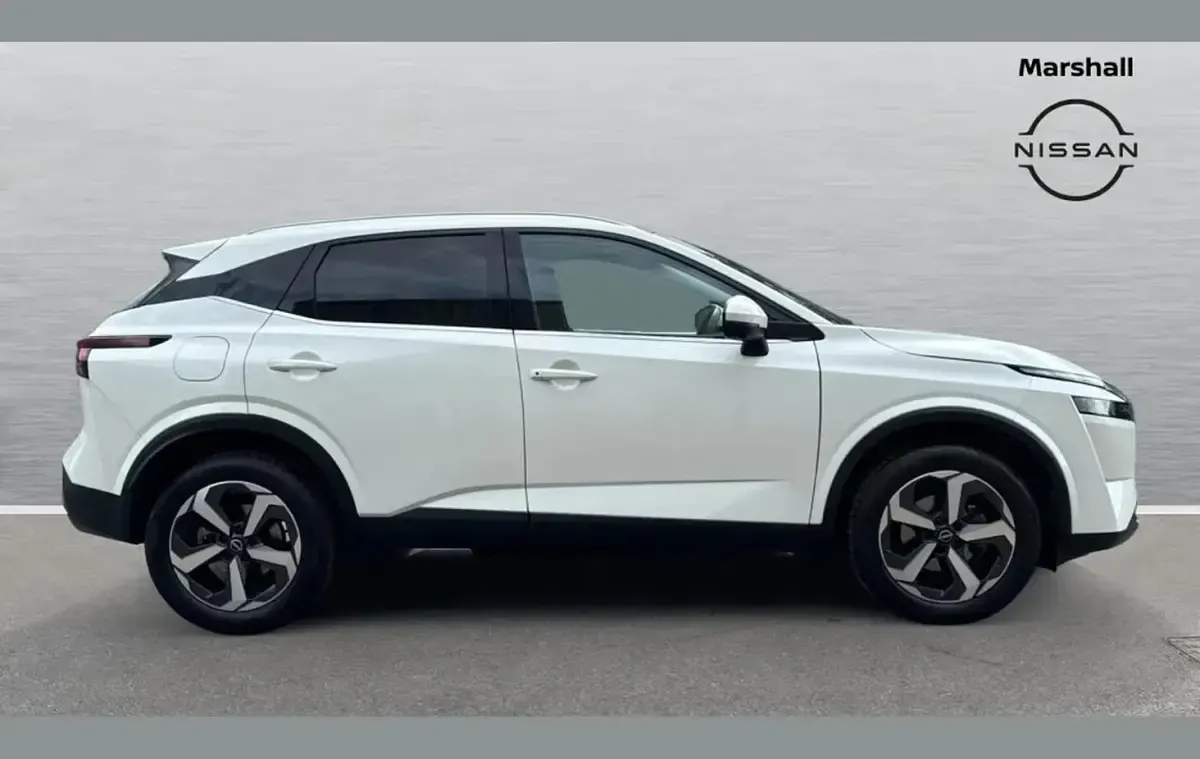 Used Nissan Qashqai N-Connecta 155 HP (114 kW) 2023 White SUV