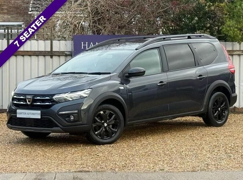 Grey Used 2022 Dacia Jogger Extreme MPV | £13,490 (Fair price) - Image 1/4