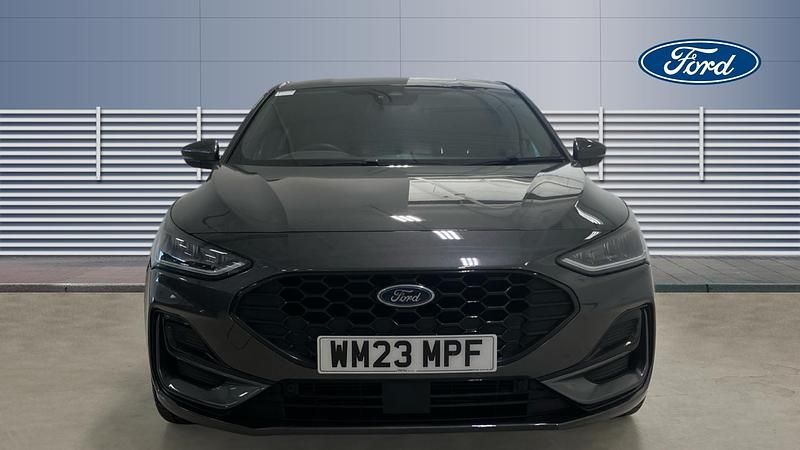 Used Ford Focus ST-Line X 155 HP (114 kW) 2023 Grey Hatchback