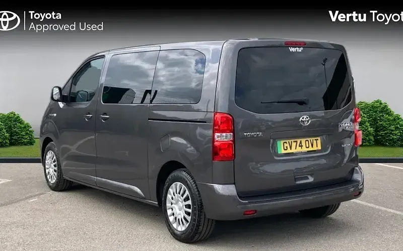 Used Toyota Proace Verso 100 kW (136 HP) 2025 Estate