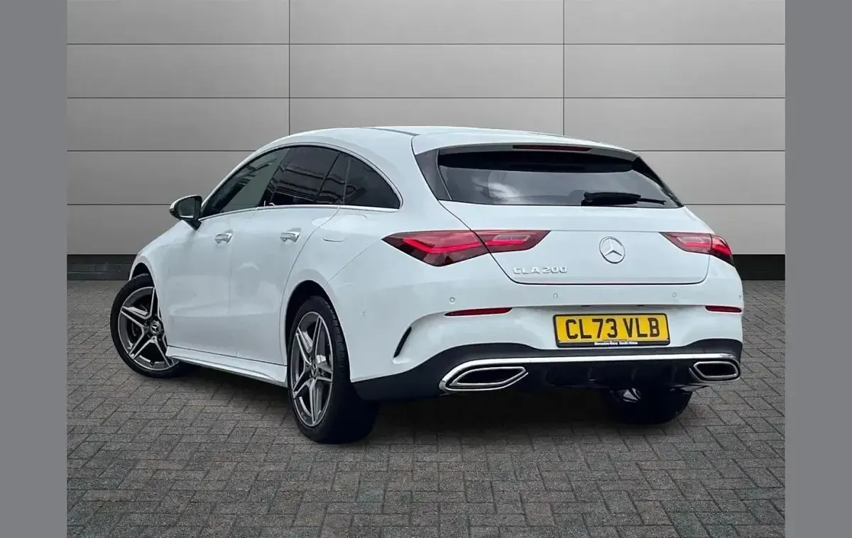 Used Mercedes CLA200 Executive 177 HP (130 kW) 2024 White Coupe