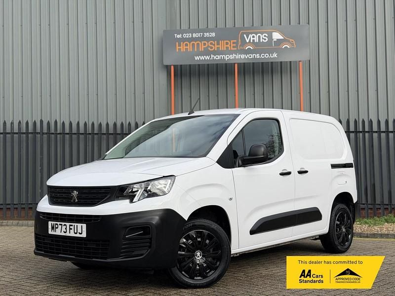 Used Peugeot Partner Premium 2024 White MPV