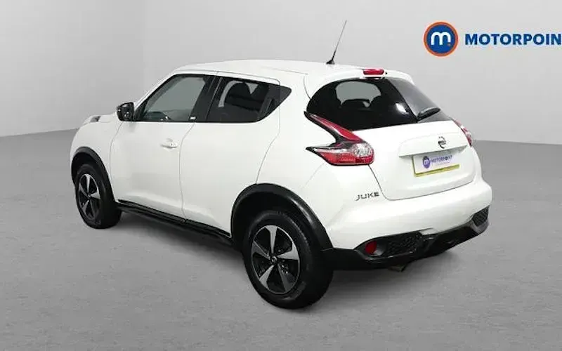 Used Nissan Juke 113 HP (83 kW) 2019 White SUV