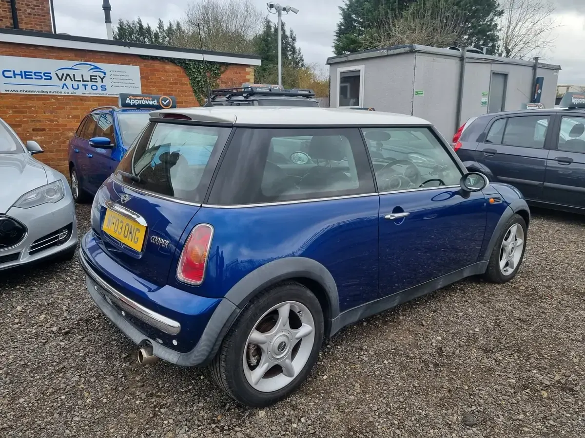 Used Mini Cooper Hatch 115 HP (84 kW) 2003 Blue Hatchback