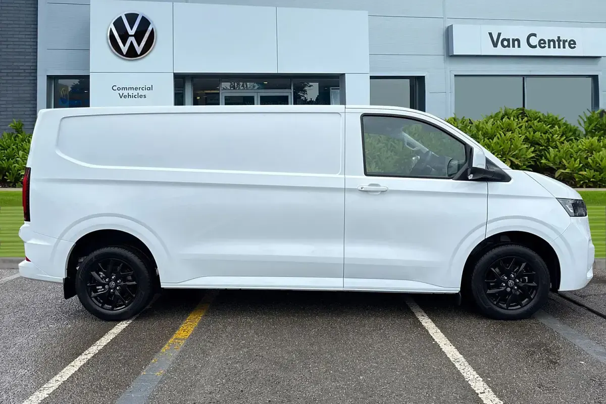 New VW Transporter Pro 150 HP (110 kW) 2026 White Van