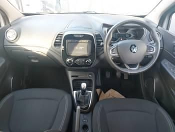 Used Renault Captur Iconic 90 HP (66 kW) 2018 Silver SUV
