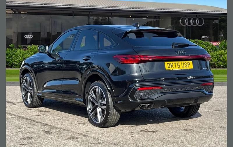 Used Audi Q5 Sportback Advanced 200 HP (147 kW) 2025 Black SUV