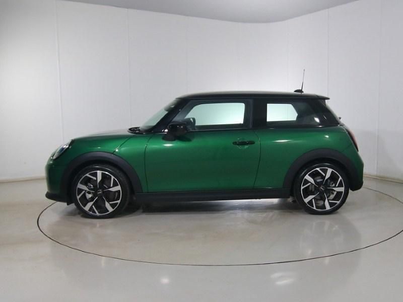 New Mini Cooper Exclusive 2025 Green Hatchback