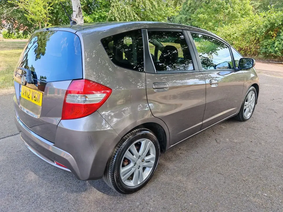 Used Honda Jazz EX-L 99 HP (72 kW) 2012 Brown Hatchback