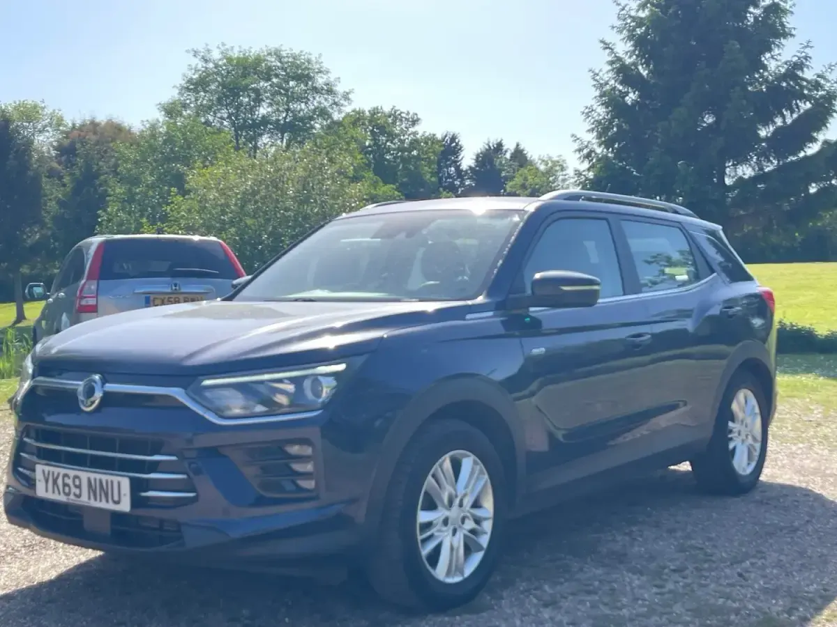 Used SsangYong Korando 136 HP (100 kW) 2019 Blue Estate