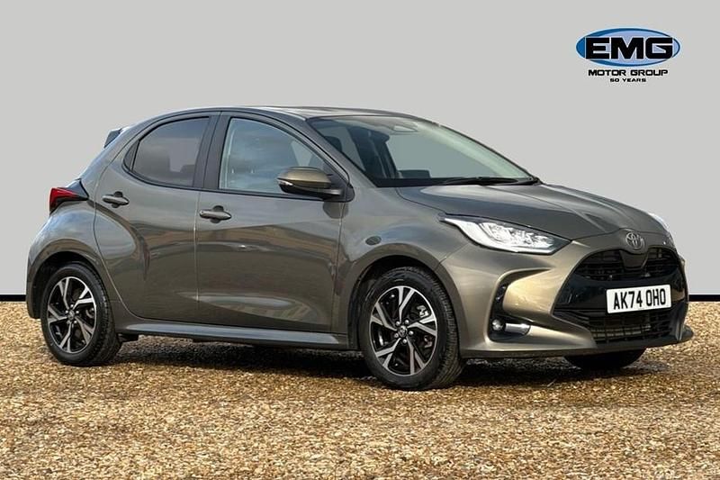 Used Toyota Yaris Hybrid Design 116 HP (85 kW) 2024