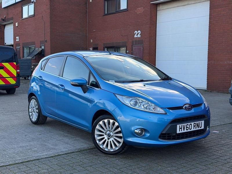 Used Ford Fiesta Titanium 96 HP (70 kW) 2010 Blue Hatchback