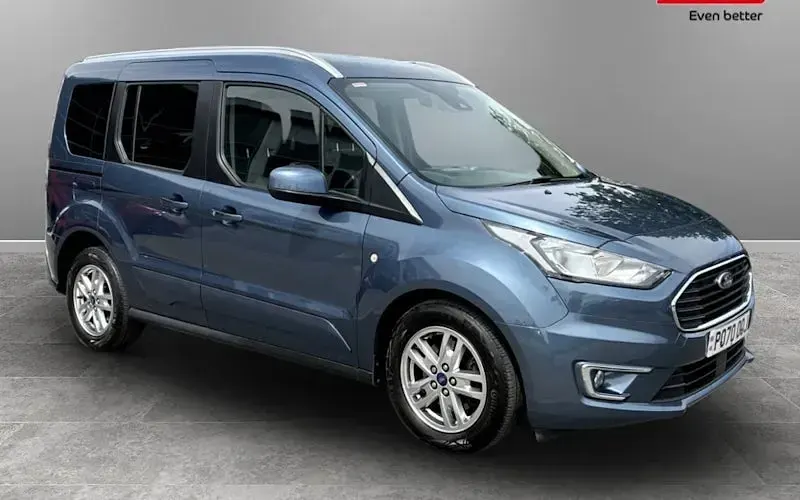 Used Ford Tourneo Titanium 120 HP (88 kW) 2021 Estate