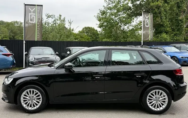 Used Audi A3 Sportback Design 110 HP (80 kW) 2016 Hatchback