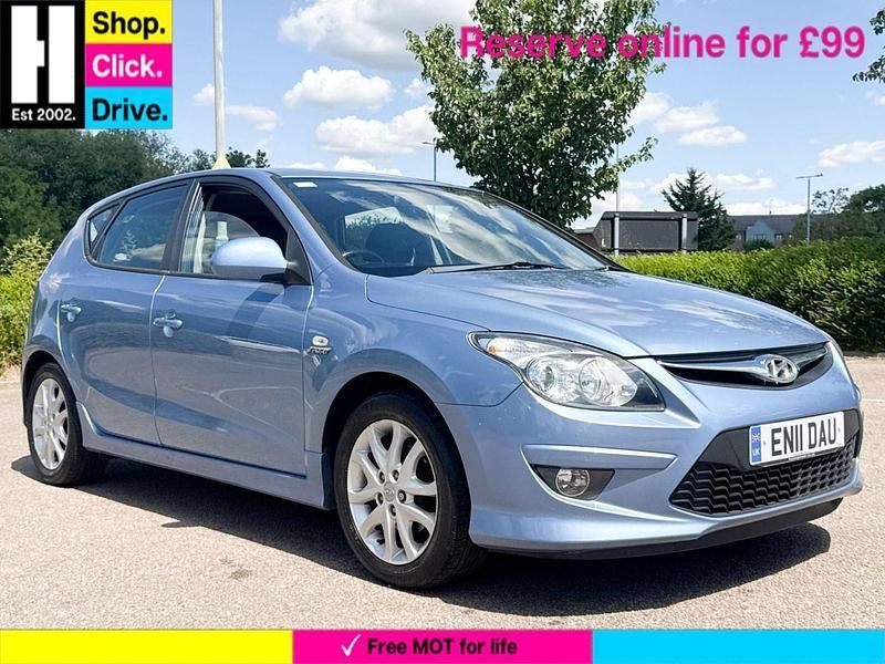 Blue Used 2011 Hyundai i30 Comfort Hatchback | £2,195 (Fair price) - Image 1/2