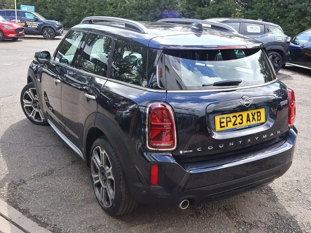 Used Mini Cooper Countryman Exclusive 136 HP (100 kW) 2023 Black SUV