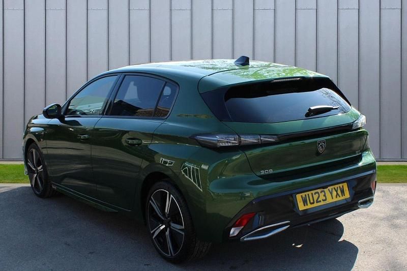 Used Peugeot 308 GT 129 HP (94 kW) 2023 Green Hatchback