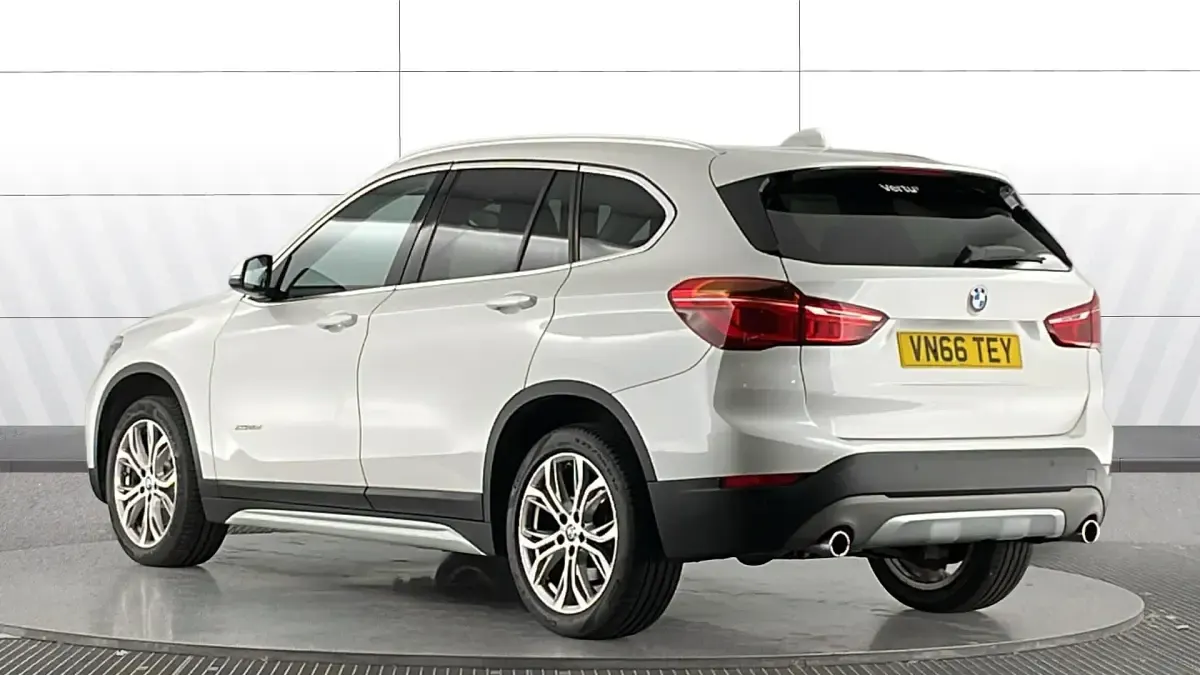 Used BMW X1 xLine 190 HP (139 kW) 2016 Mineral white SUV