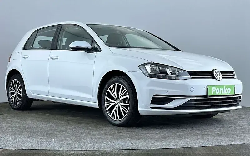 Used VW Golf VII SE 110 HP (80 kW) 2017 Hatchback