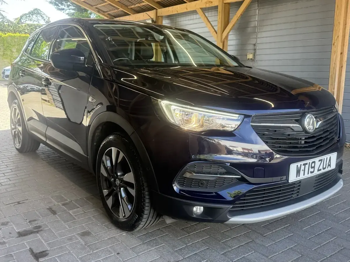 Used Vauxhall Grandland X Sport 130 HP (95 kW) 2019 Blue SUV