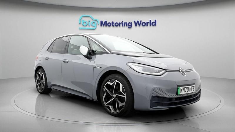 Grey Used 2020 VW ID.3 Pro Hatchback | £13,500 (Fair price) - Image 1/4