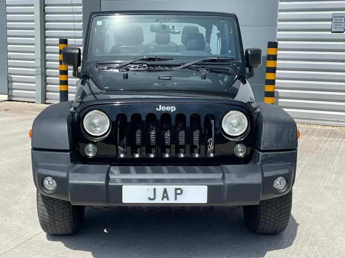 Used Jeep Wrangler Sahara 285 HP (209 kW) 2015 Black SUV