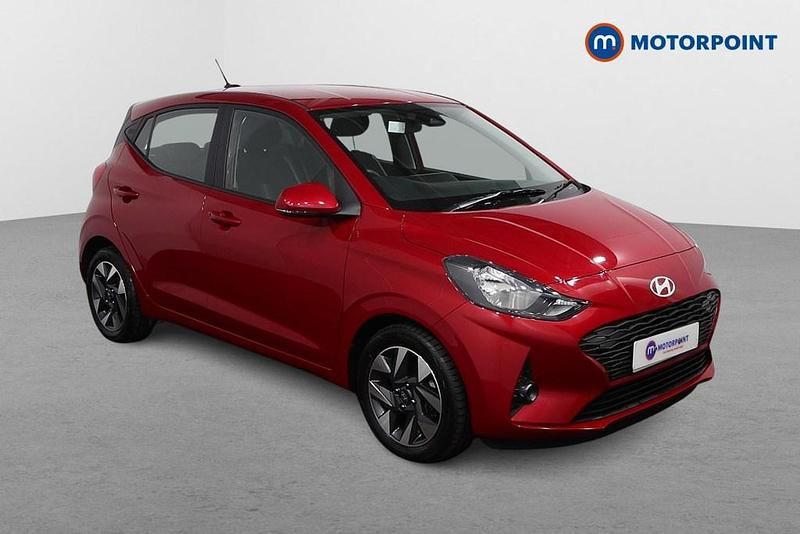 Used Hyundai i10 Advanced 63 HP (46 kW) 2025 Red Hatchback