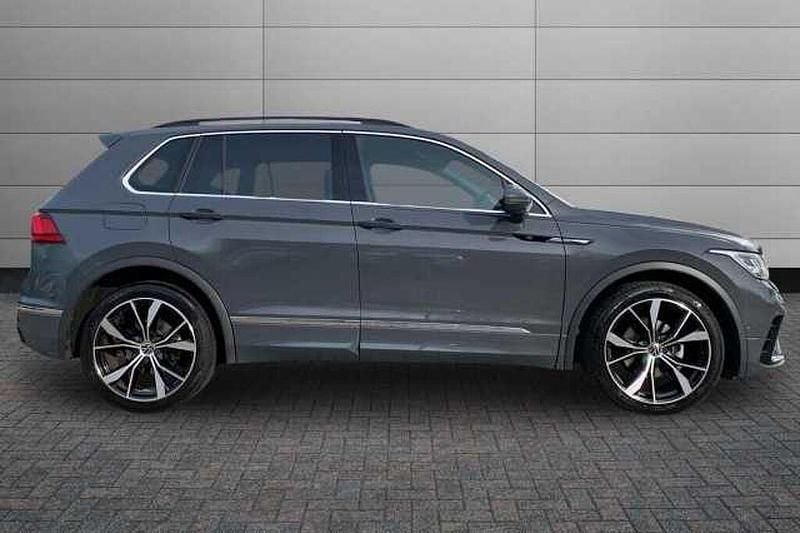 Used VW Tiguan R-line 150 HP (110 kW) 2023 Dolphin grey SUV