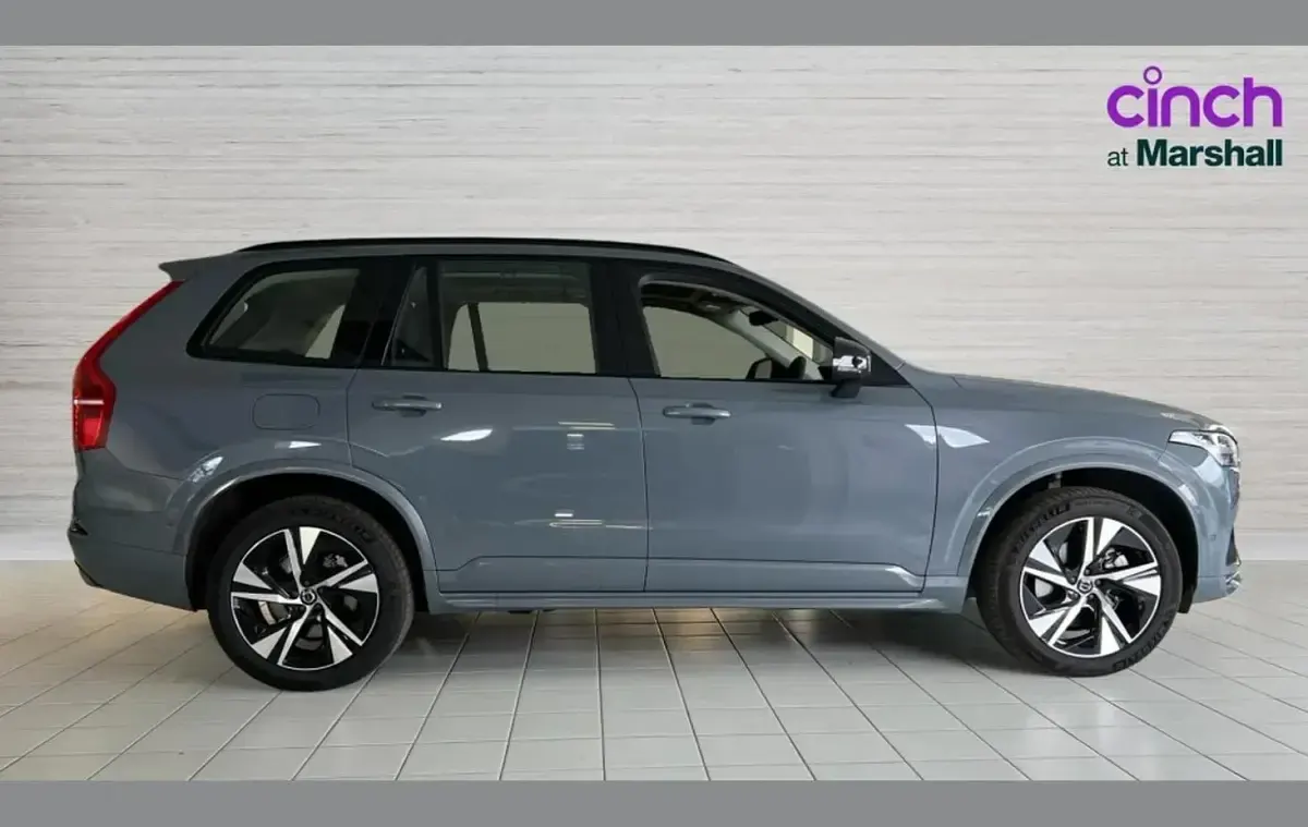 Used Volvo XC90 Plus 235 HP (172 kW) 2023 Grey SUV