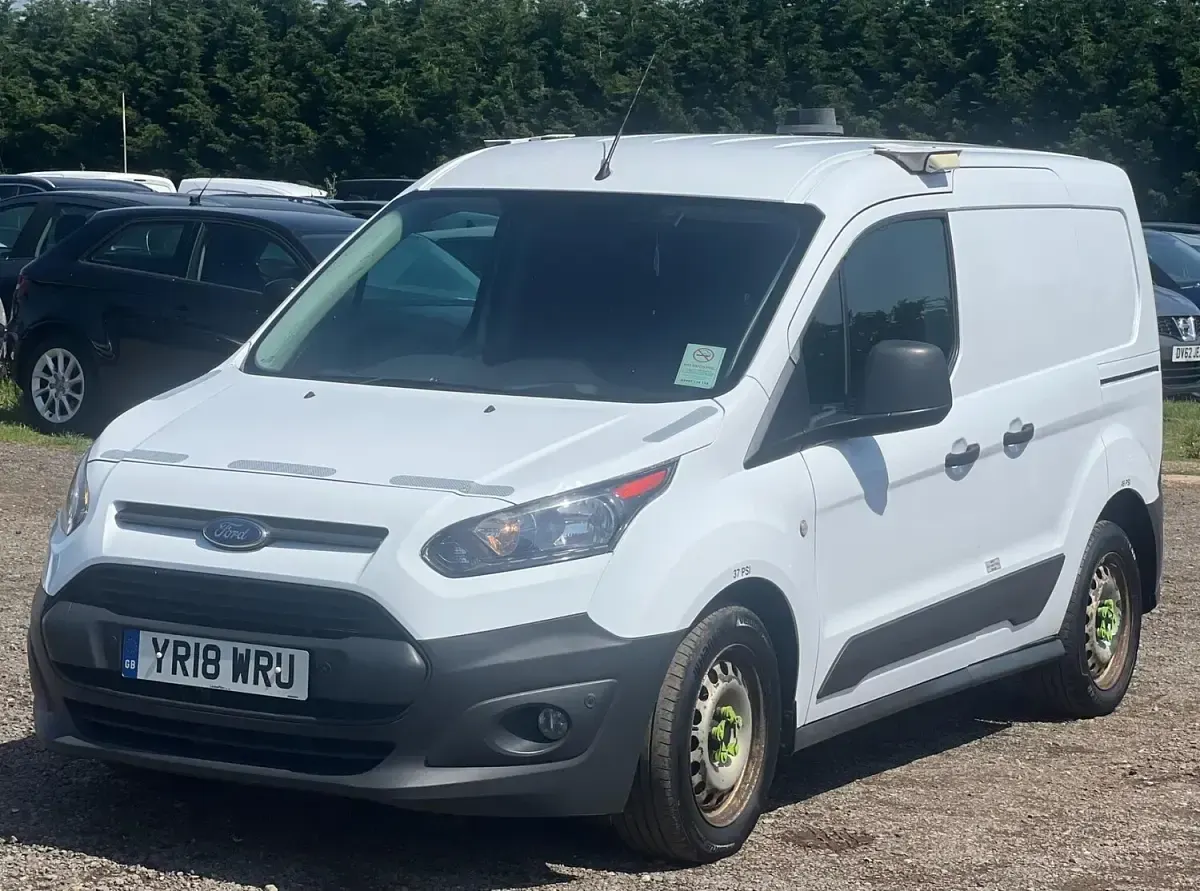 Used Ford Transit Connect 100 HP (73 kW) 2018 White MPV