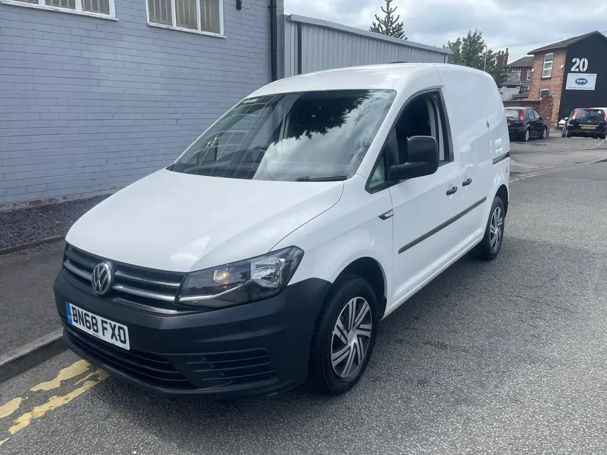 Used VW Caddy Startline 122 HP (89 kW) 2018 White MPV