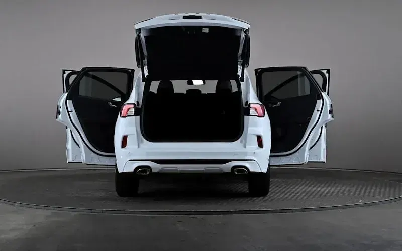 Used Ford Kuga ST-Line 150 HP (110 kW) 2020 White SUV