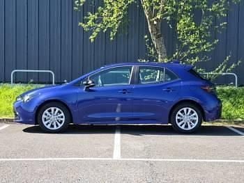 Usado Toyota Corolla 140 HP (102 kW) 2025 Azul Citadino