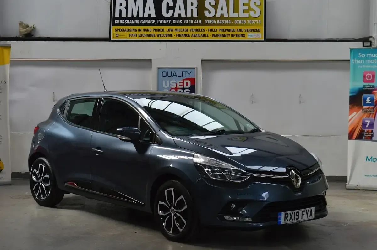 Used Renault Clio Play 101 HP (74 kW) 2026 Grey Hatchback