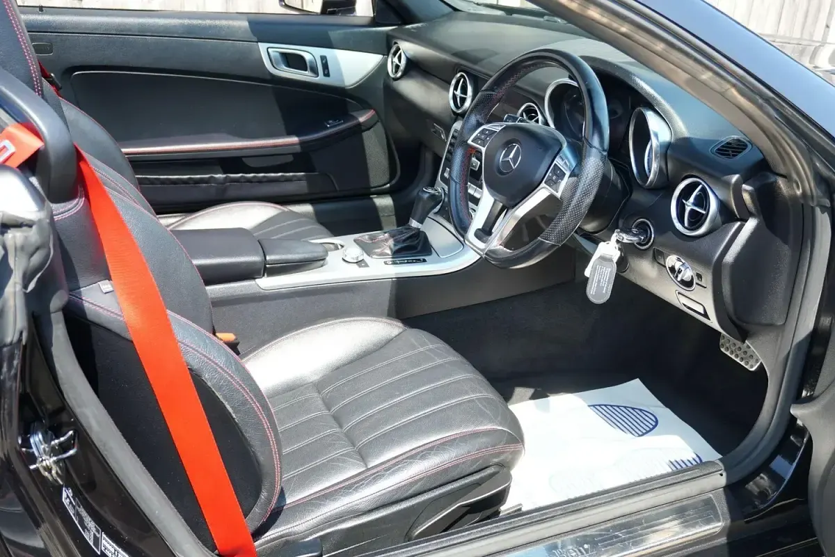 Used Mercedes SLK250 AMG 2012 Black Cabriolet