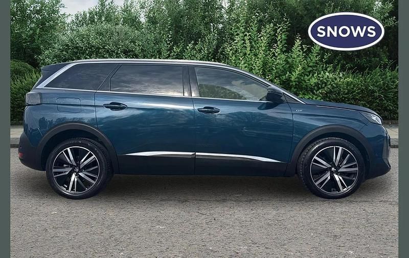 Used Peugeot 5008 Premium 131 HP (96 kW) 2022 Blue SUV
