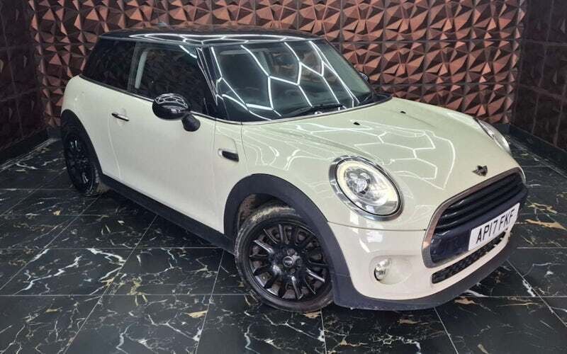 Used Mini Cooper Hatch 136 HP (100 kW) 2017 White Hatchback