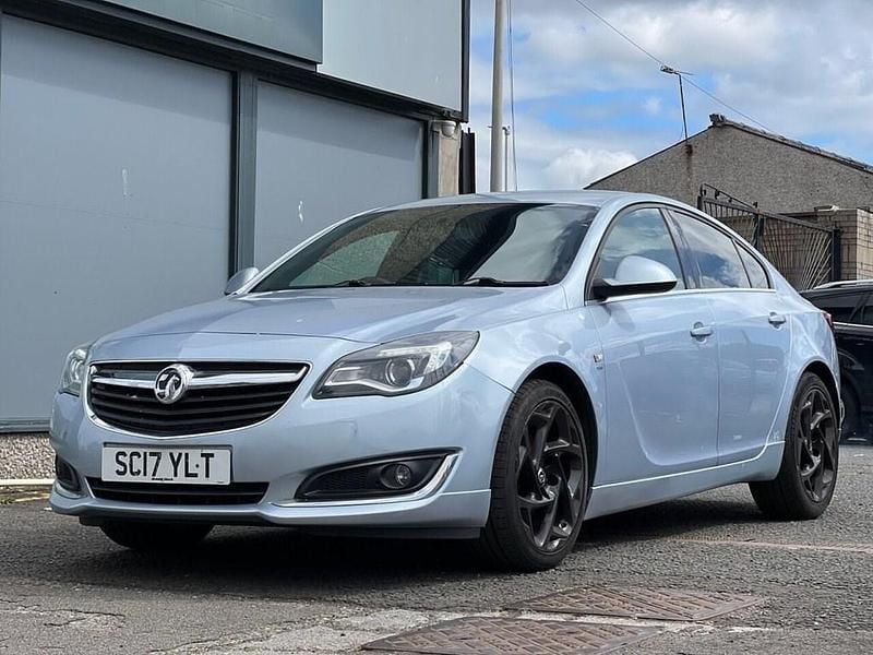 Used Vauxhall Insignia SRi 136 HP (100 kW) 2017 Silver Hatchback