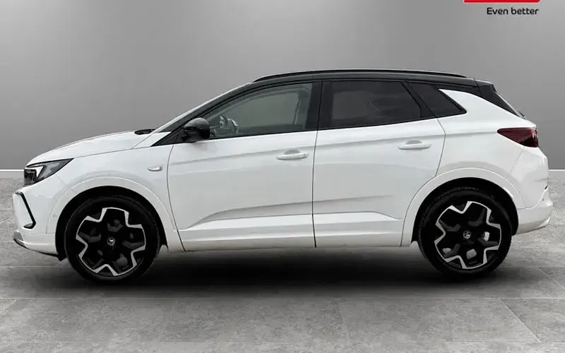 Used Vauxhall Grandland X Ultimate 131 HP (96 kW) 2023 White SUV