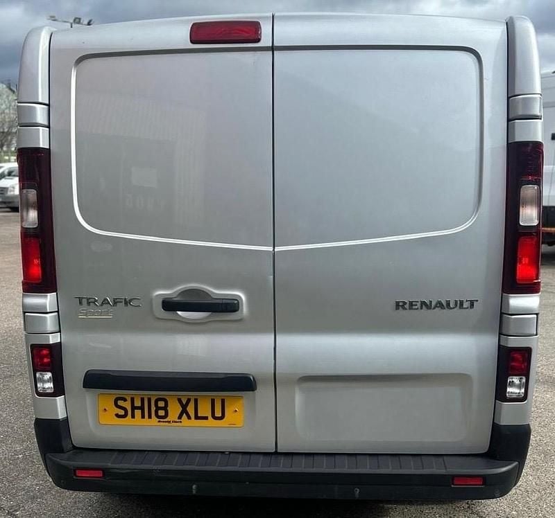 Used Renault Trafic 125 HP (91 kW) 2018 Silver MPV