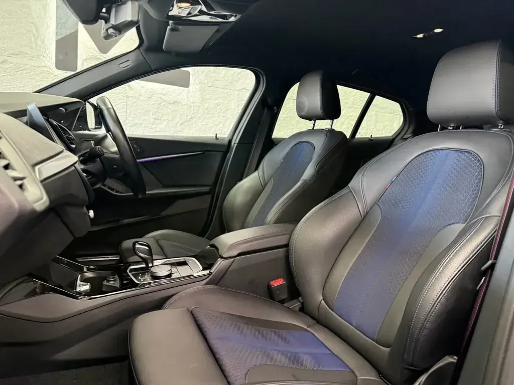 Second-hand BMW 118 M Sport 136 CP (100 kW) 2024 Gri Hatchback
