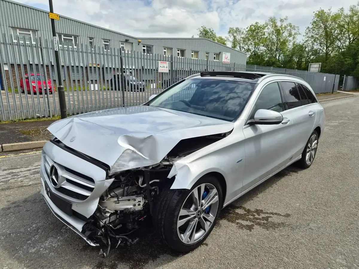 Used Mercedes C350e Premium 2017 Silver Estate