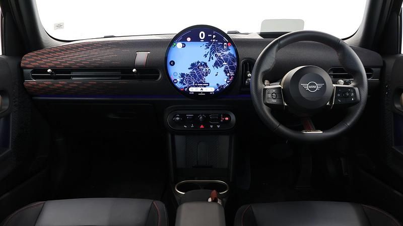 Used Mini Cooper Hatch 113 kW (154 HP) 2025 Black Hatchback
