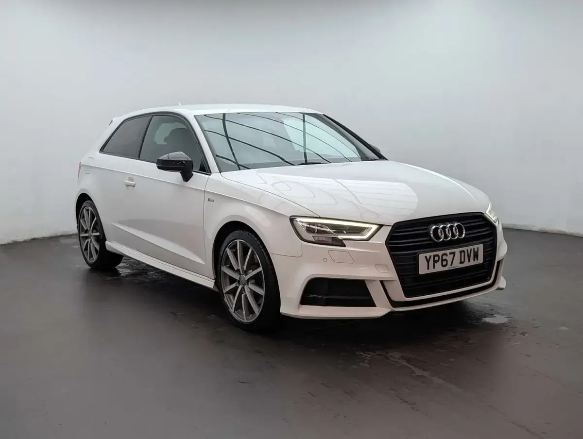 Used Audi A3 Black Edition 150 HP (110 kW) 2017 White Hatchback