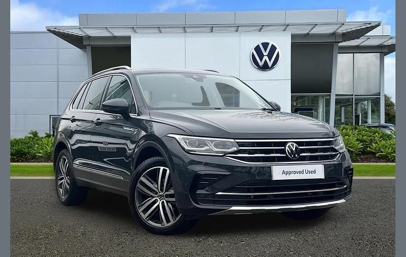 Used VW Tiguan Elegance 150 HP (110 kW) 2023 Grey SUV