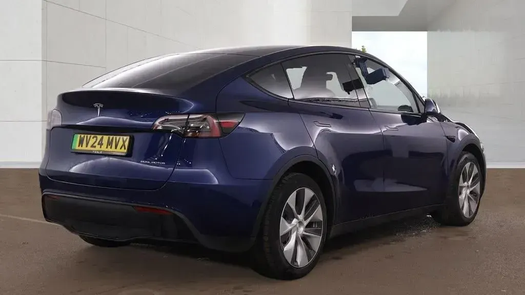 Used Tesla Model Y Long Range AWD 378 kW (514 HP) 2024 Blue SUV